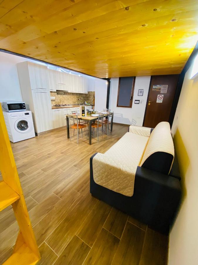 Casa Vacanze Al Civico 72 Pizzo  Buitenkant foto
