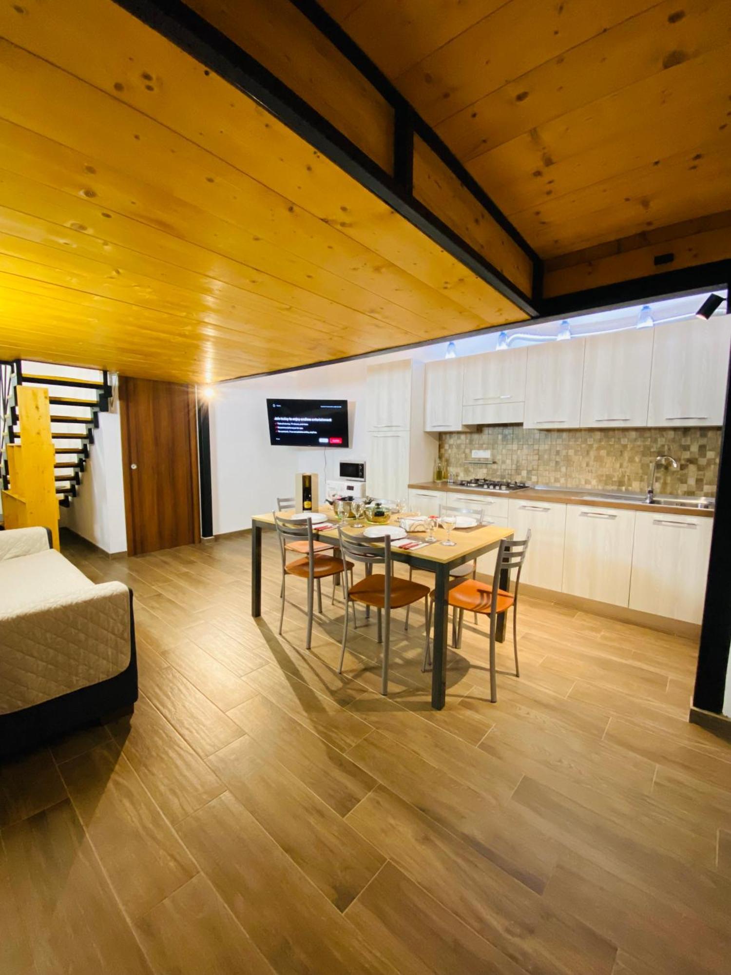 Casa Vacanze Al Civico 72 Pizzo  Buitenkant foto